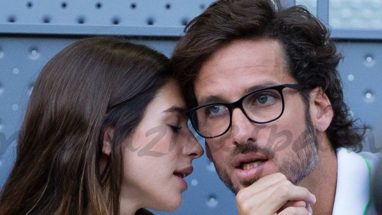 Amor en las gradas apoyando a Rafa Nadal