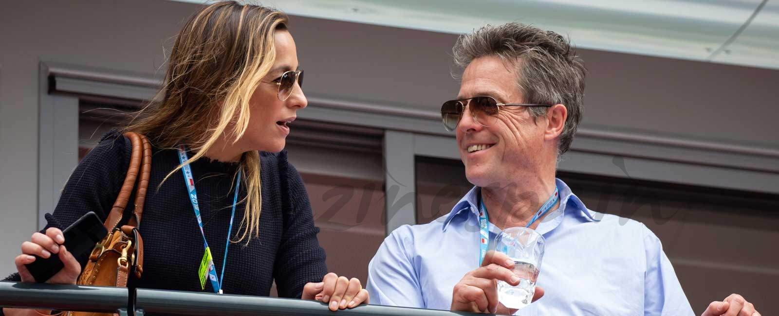 Hugh Grant y Anna Eberstein, luna de miel en la F1