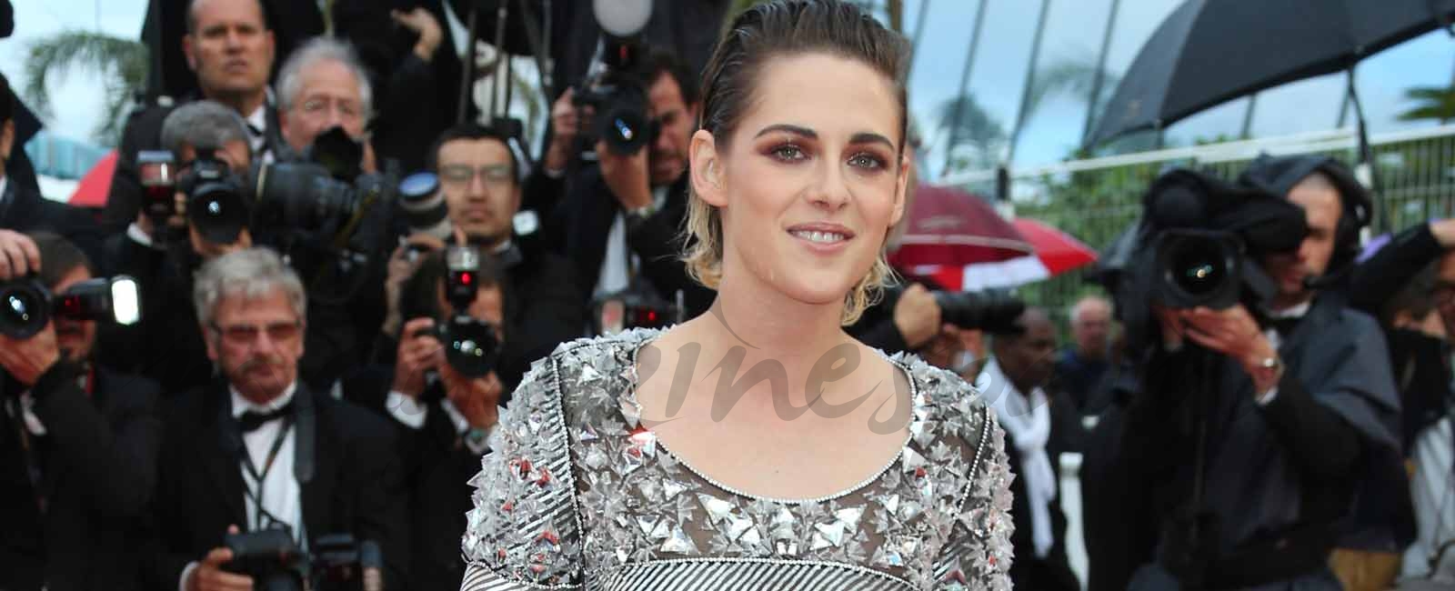 ¿Por qué va descalza Kristen Stewart por la alfombra roja de Cannes?