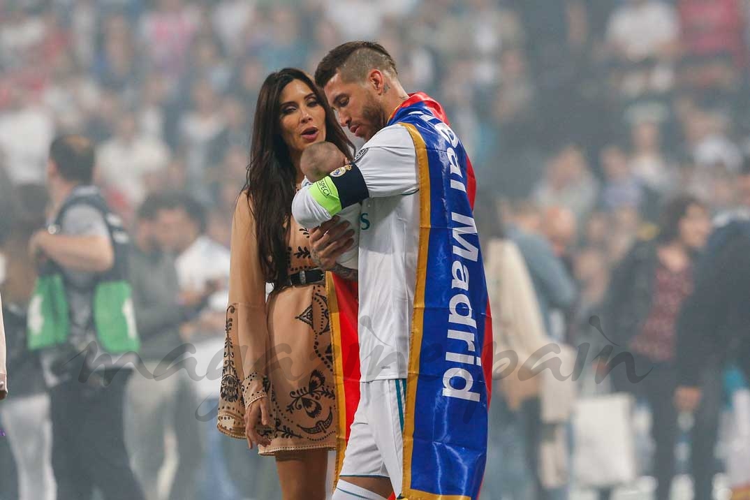 Sergio Ramos y Pilar Rubio con el pequeño Alejandro