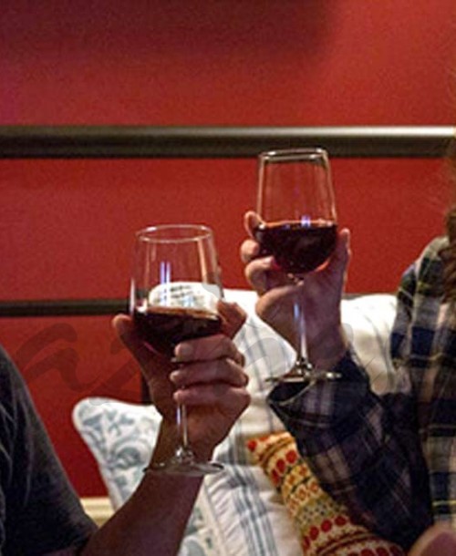 Primer tráiler de «‘Destination Wedding», protagonizada por Keanu Reeves y Winona Ryder