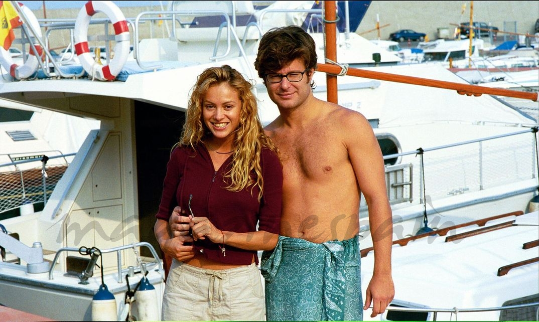 Paulina Rubio con Ricardo Bofill - Vacaciones en la Costa Brava - 1999