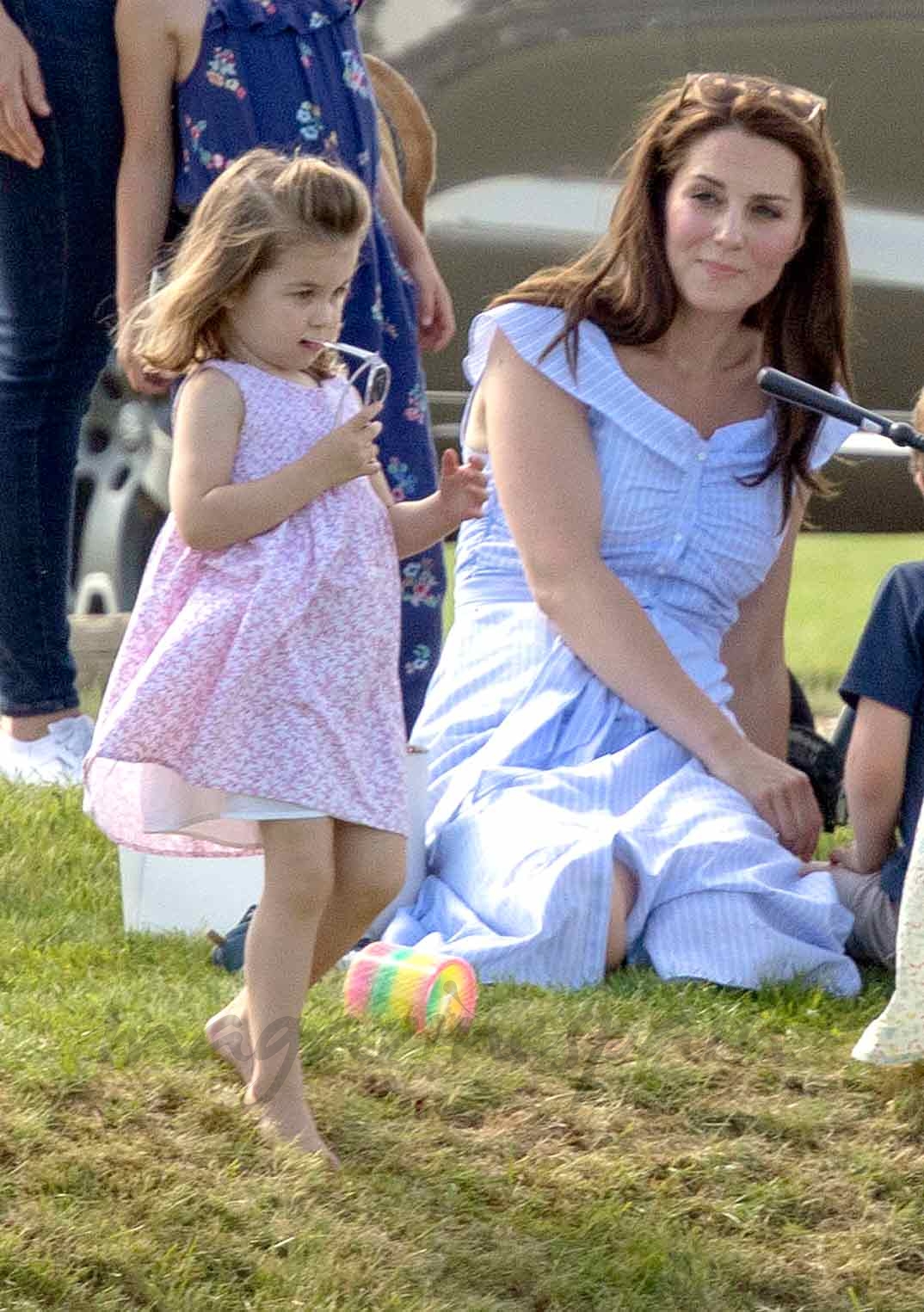 Kate Middleton y la princesa Charlotte