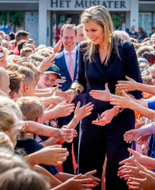 La reina Máxima vuelve a sonreír