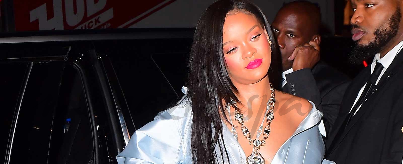 Rihanna rompe con su billonario novio saudí