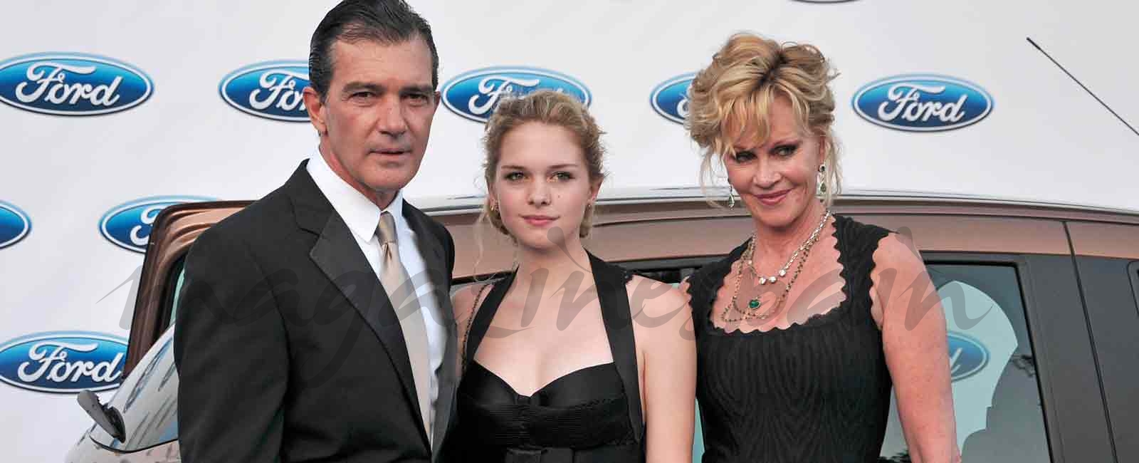 Stella del Carmen con sus padres, Antonio Banderas y Melanie Griffith