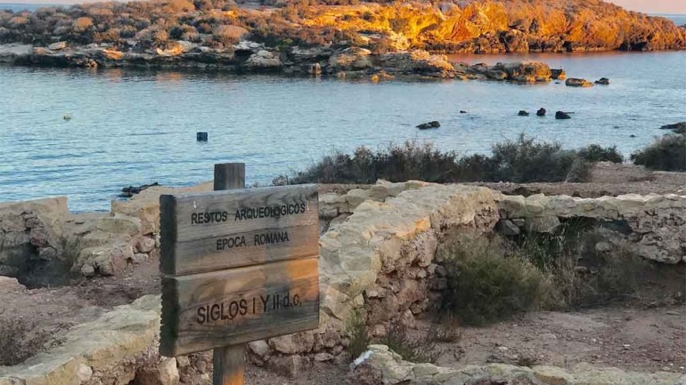 Isla Plana y su isla mágica