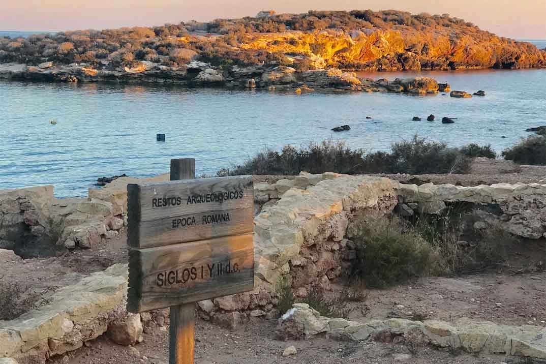 Isla Plana y su isla mágica