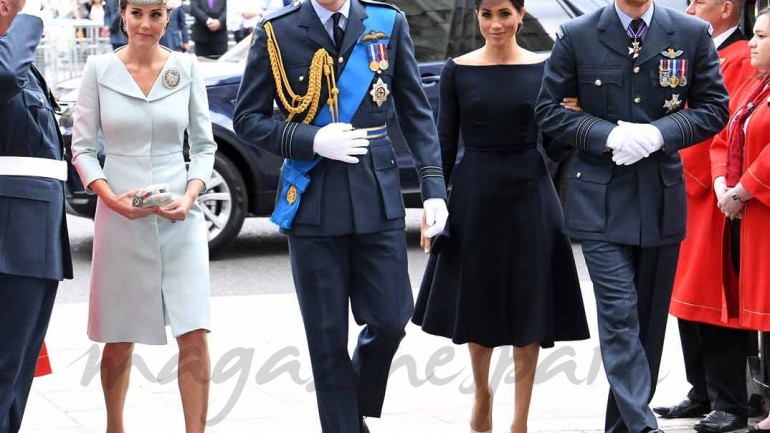 La duquesa de Cambridge retoma su agenda y protagoniza un nuevo duelo de estilo con Meghan Markle