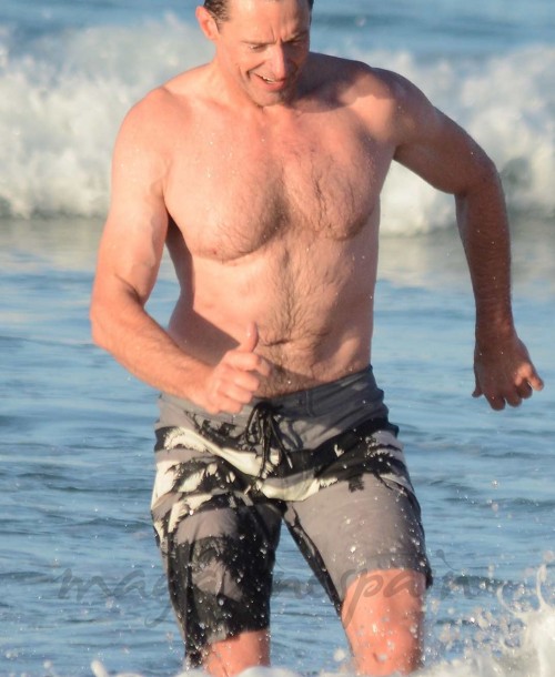 Hugh Jackman en plena forma a sus casi 50 años