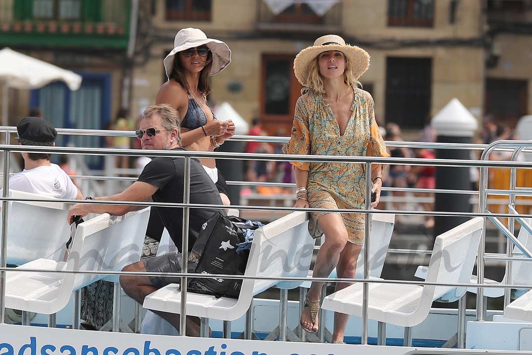 Elsa Pataky y Matt Damon con su esposa
