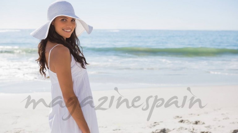 3 peinados ideales para lucir en la playa este verano