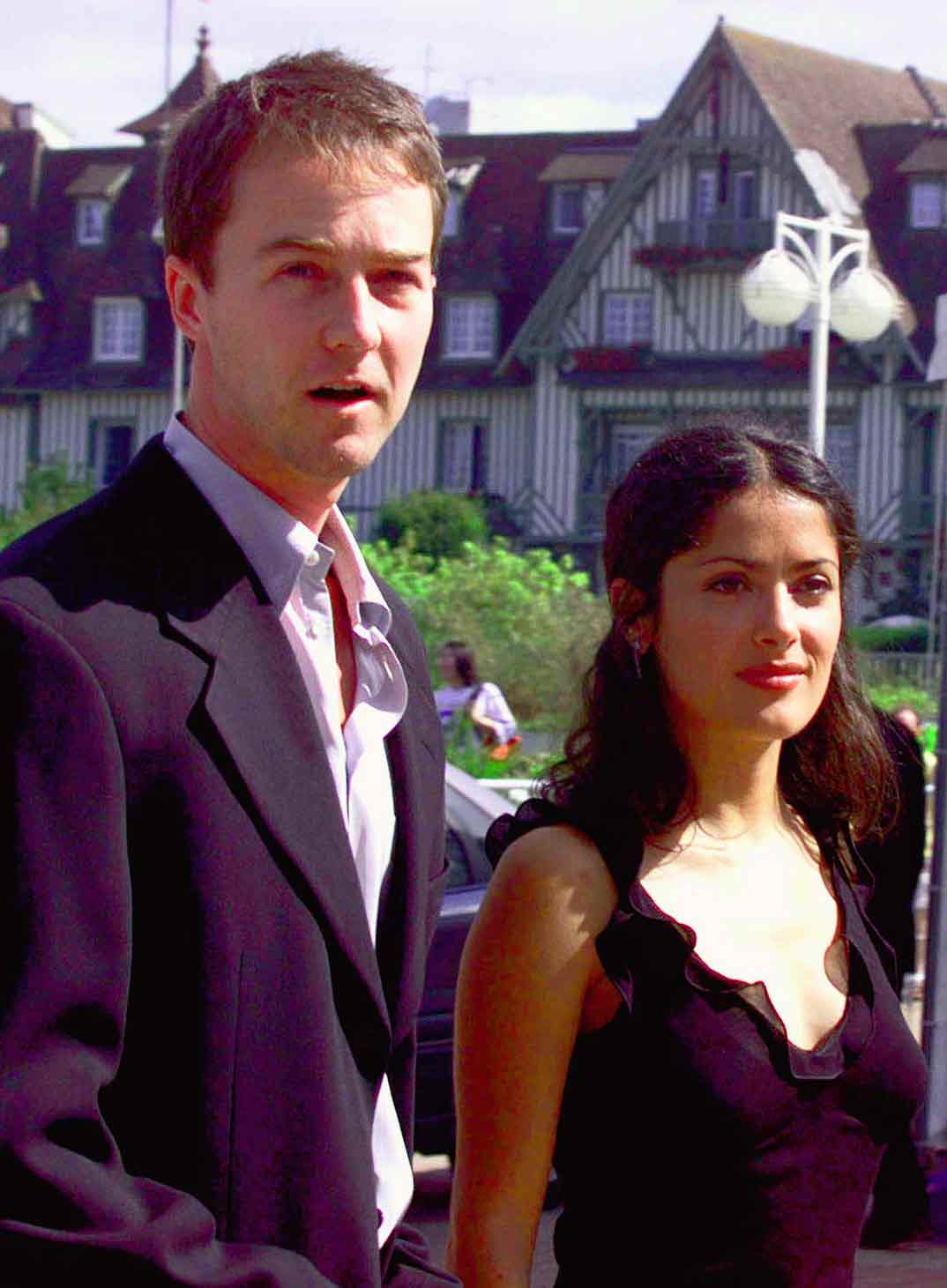 Edward Norton con Salma Hayek - Estreno más que amigos - 2000