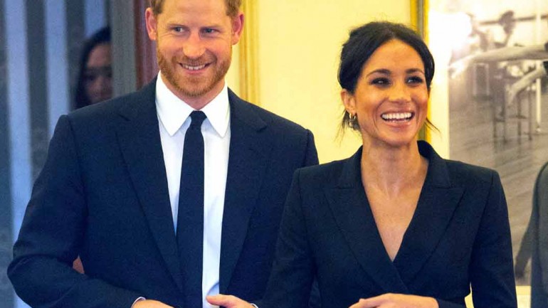 Meghan Markle y el vestido-blazer perfecto para retomar su agenda