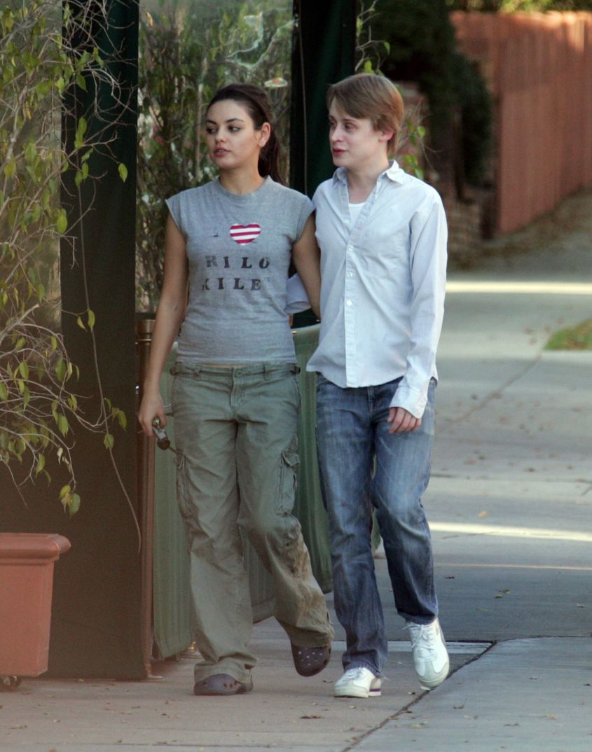 Mila Kunis y Macauley Culkin 2007