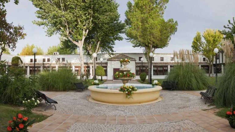 Una quinta manchega y una Finca Bodega en tierras albaceteñas