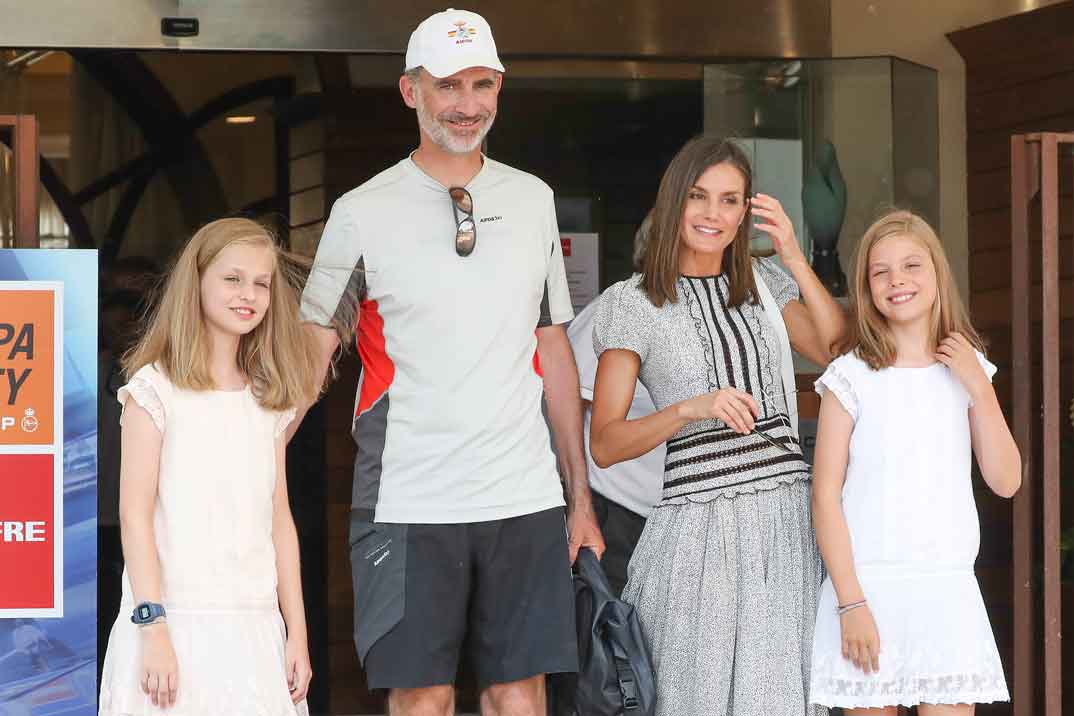 Princesa Leonor, rey Felipe, reina Letizia, infanta Sofia