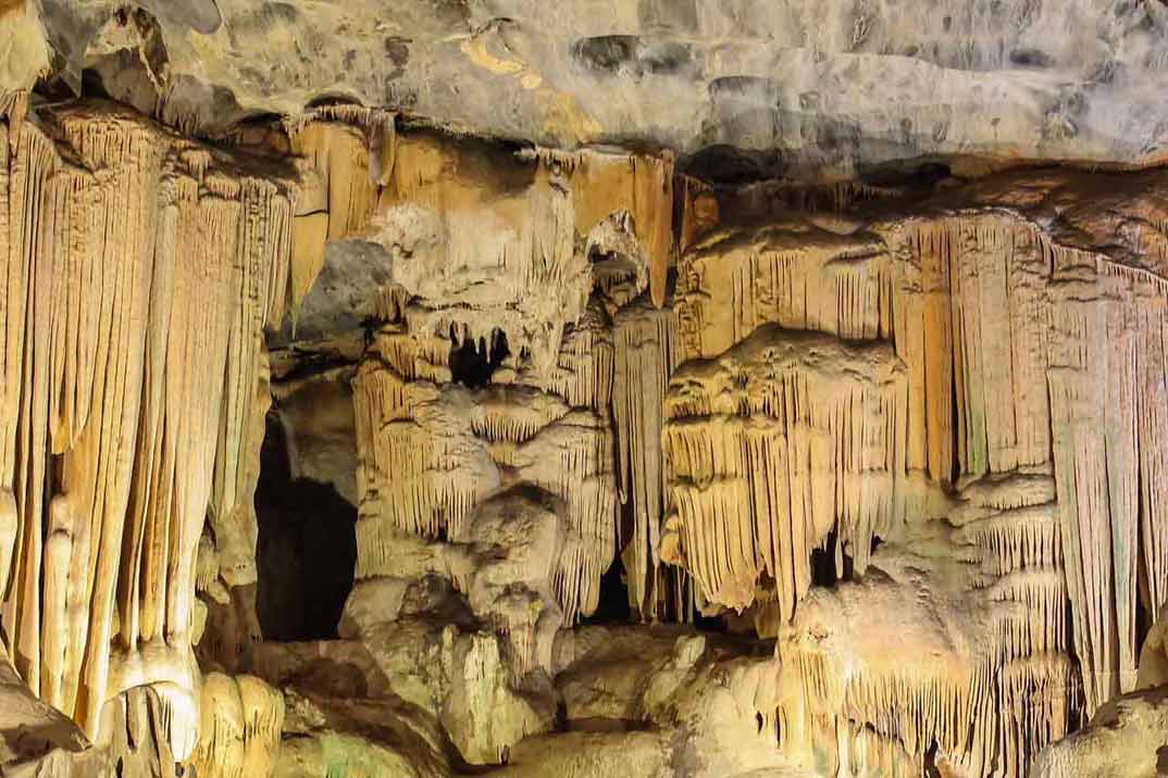 cango-caves