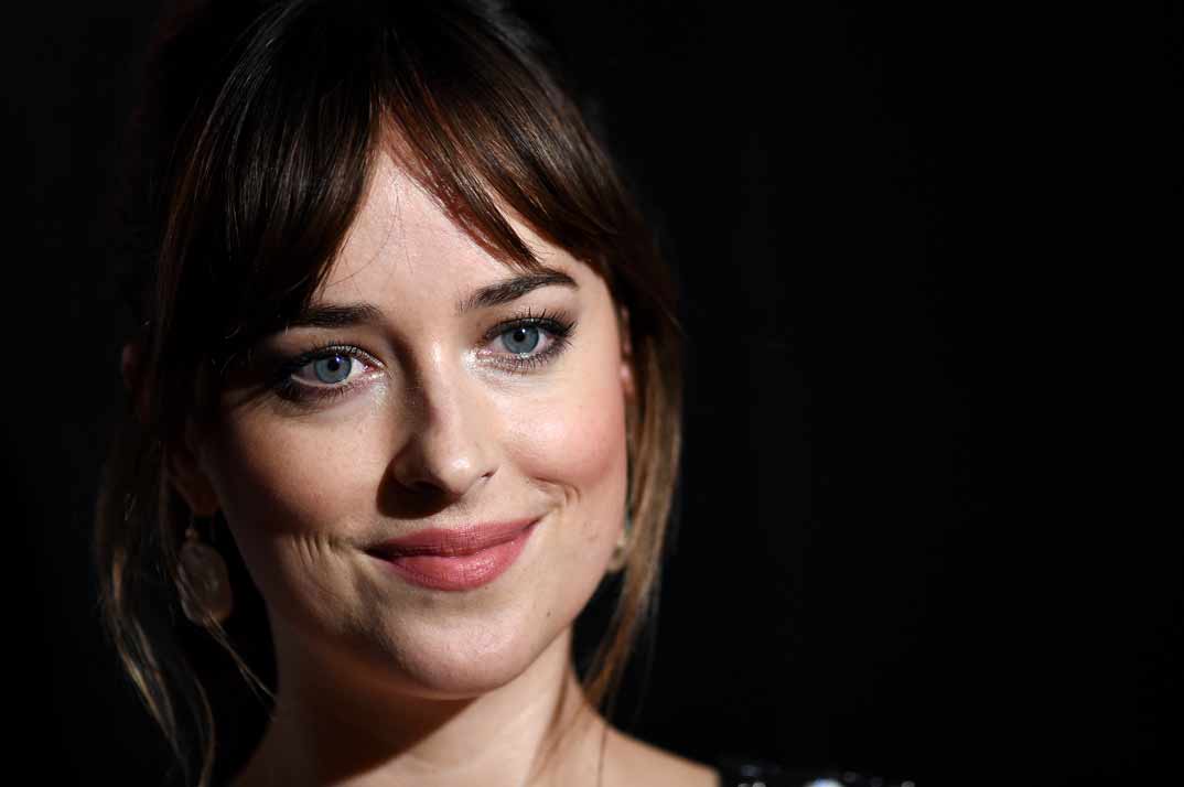 ¿Está esperando Dakota Johnson su primer hijo de Chris Martin?