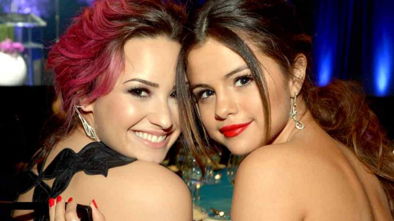 Selena Gomez habla por primera vez de su amiga Demi Lovato