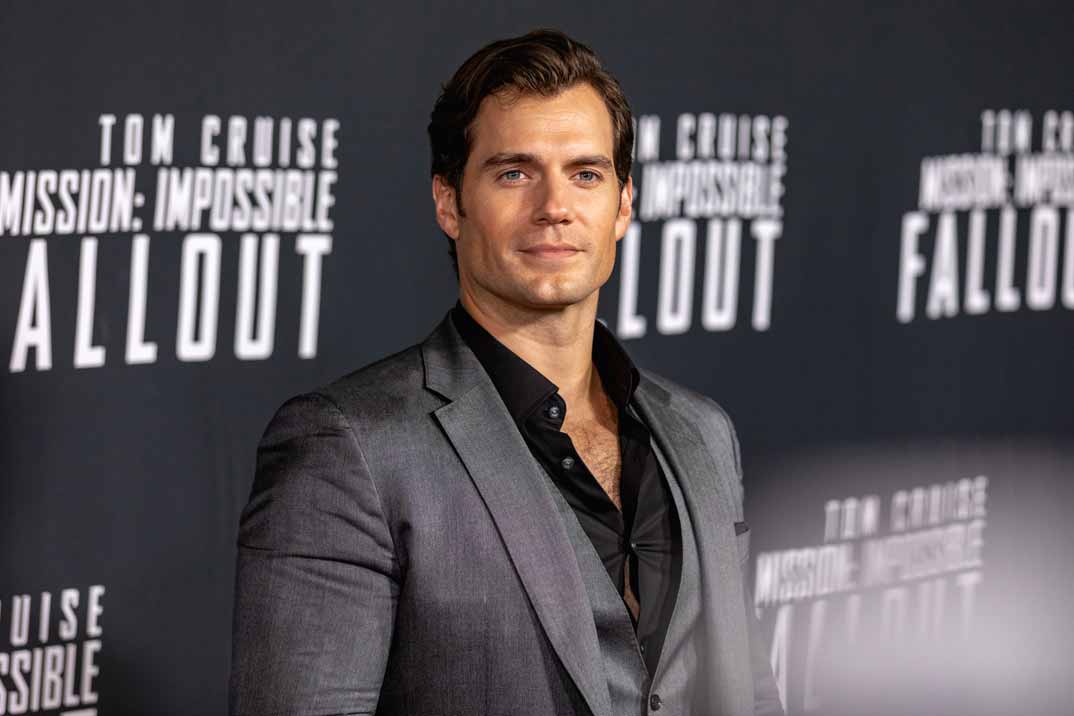 Henry Cavill presenta oficialmente a su novia Natalie Viscuso