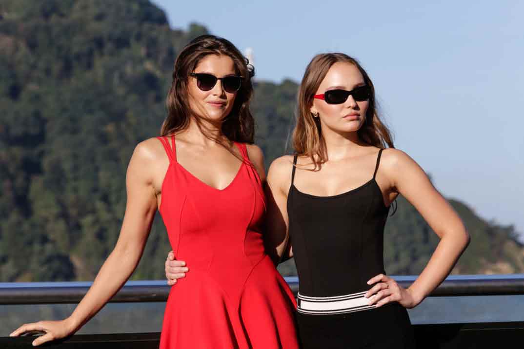 Laetitia Casta y Lily Rose Depp