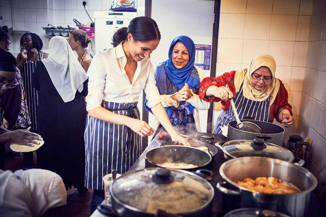 Meghan Markle en la cocina, por una buena causa