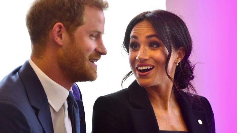 ¿Es el esmoquin la prenda fetiche de Meghan Markle?