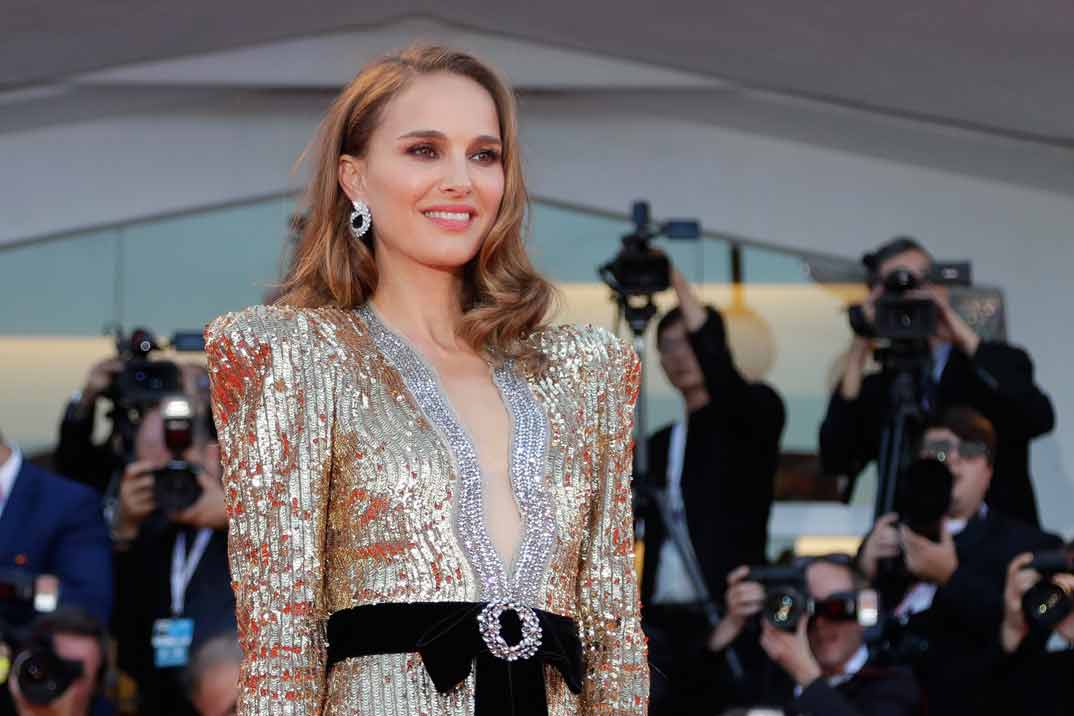 Natalie Portman conquista Venecia con sus looks de día y de noche