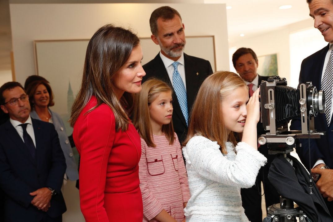 Reyes Felipe y Letizia con la princesa Leonor y la infanta Sofía © Casa S.M. El Rey