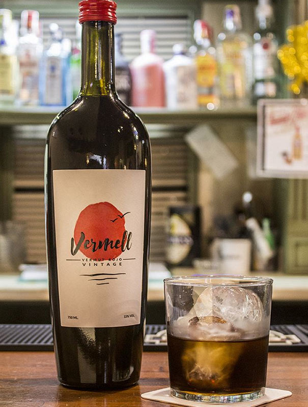 vermut-vermell