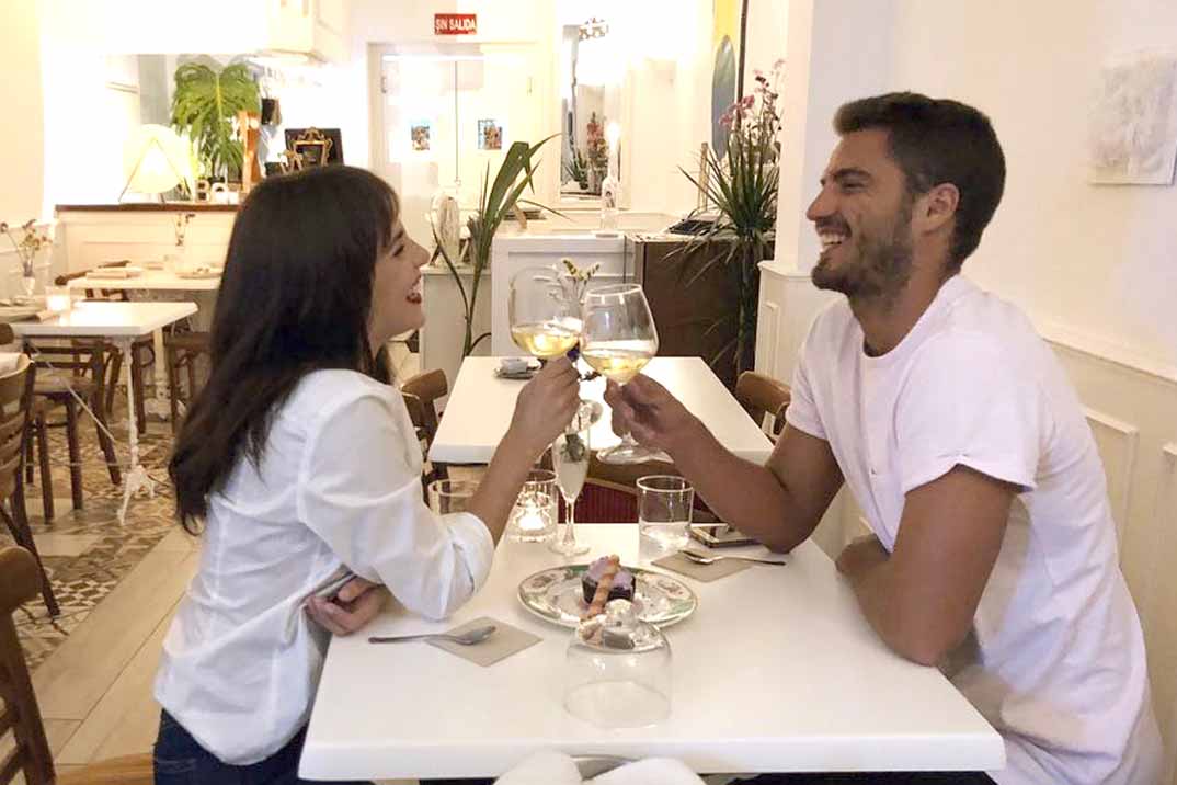 Andrea Duro y Maxi Iglesias © Instagram