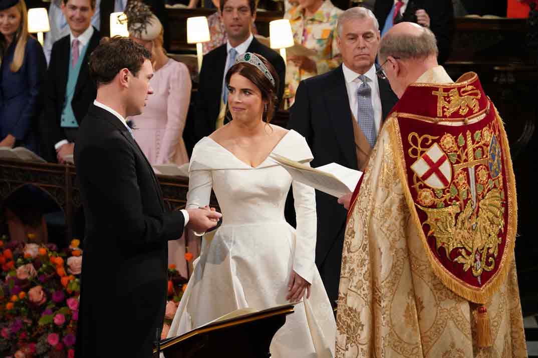 Las imágenes más emotivas de la boda de la princesa Eugenia de York