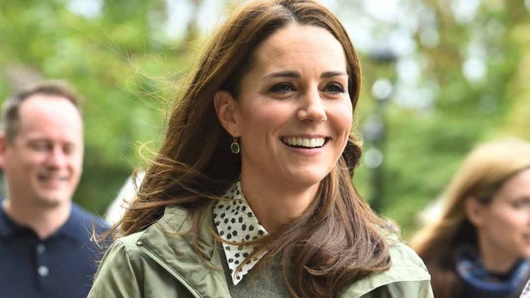 Kate Middleton vuelve al trabajo con unos pantalones de Zara