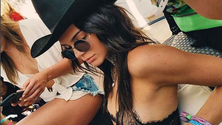 La moda de sacar la lencería a la calle