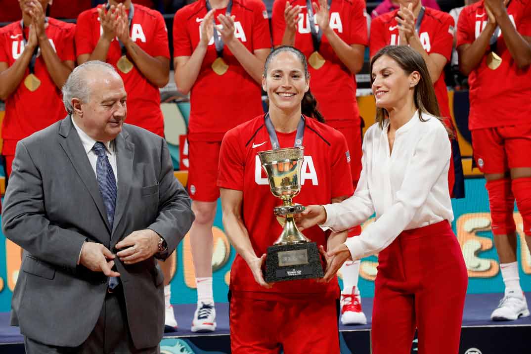 La reina Letizia celebra el triunfo de la Selección Femenina de Baloncesto