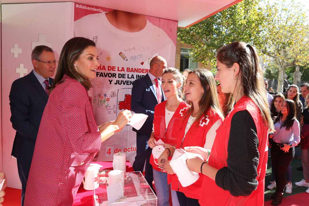 Reina Letizia - Día de la Banderia de la Cruz Roja