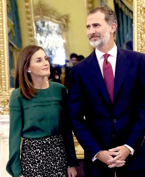 La reina Letizia apuesta por el print de moda: el print animal