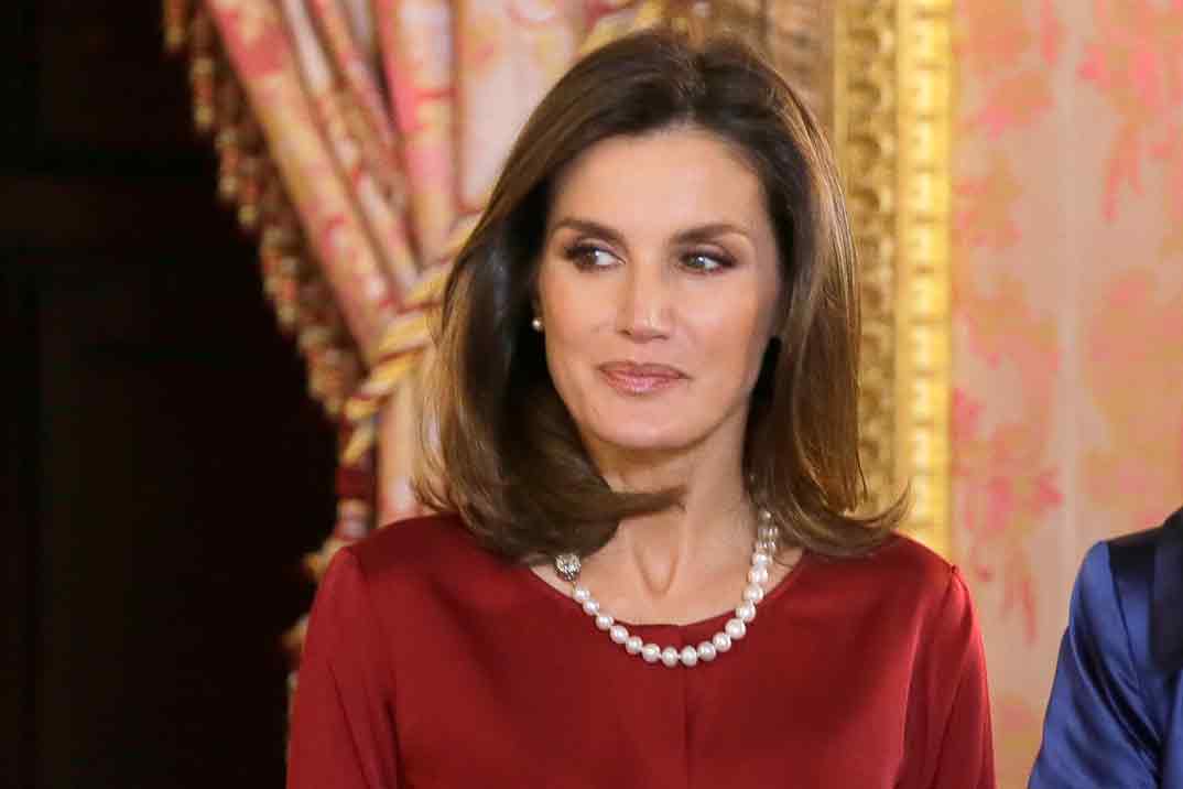 La reina Letizia no convence con su último estilismo