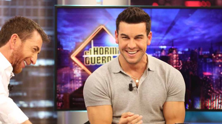 Mario Casas celebra su 33 cumpleaños con polémica