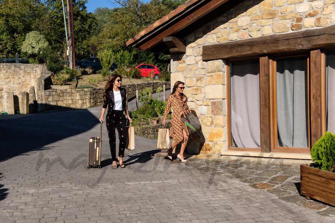 Juana Acosta y Paula Echevarría en "Mi casa es la tuya" © Mediaset