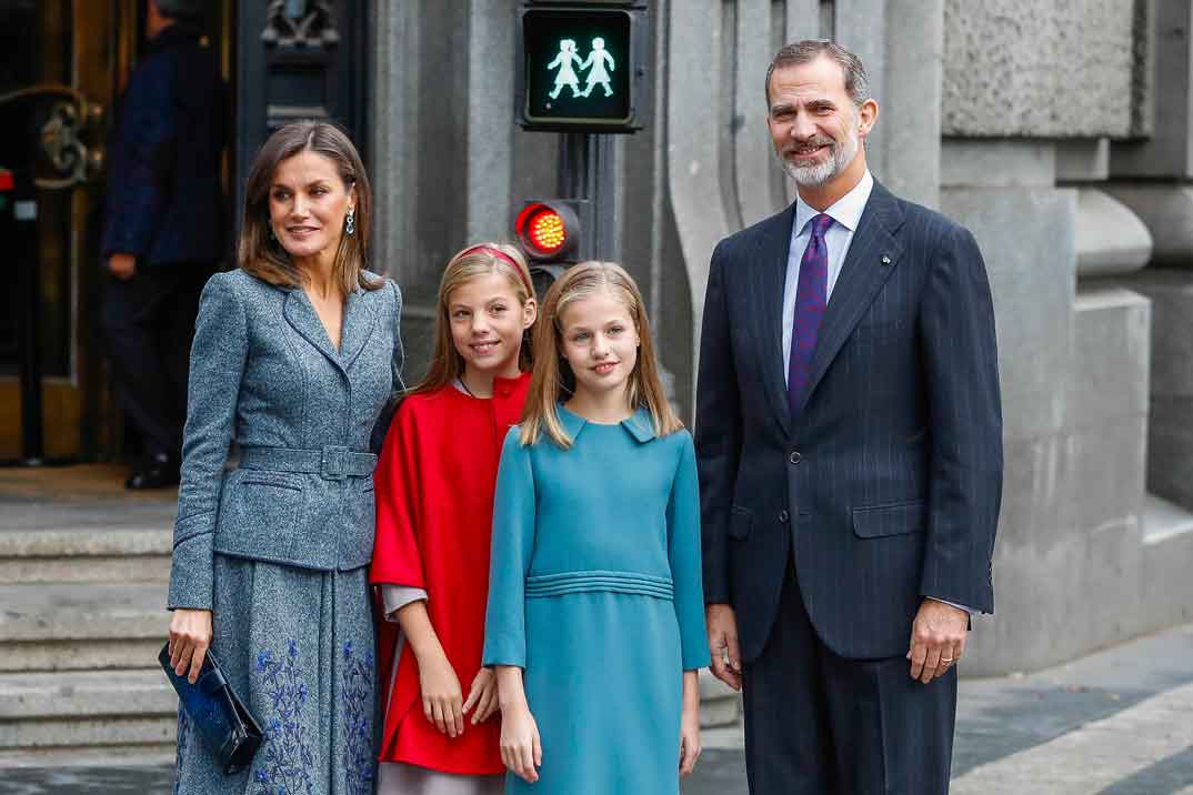 Reyes Felipe y Letizia con la princesa Leonor y la Infanta Sofía