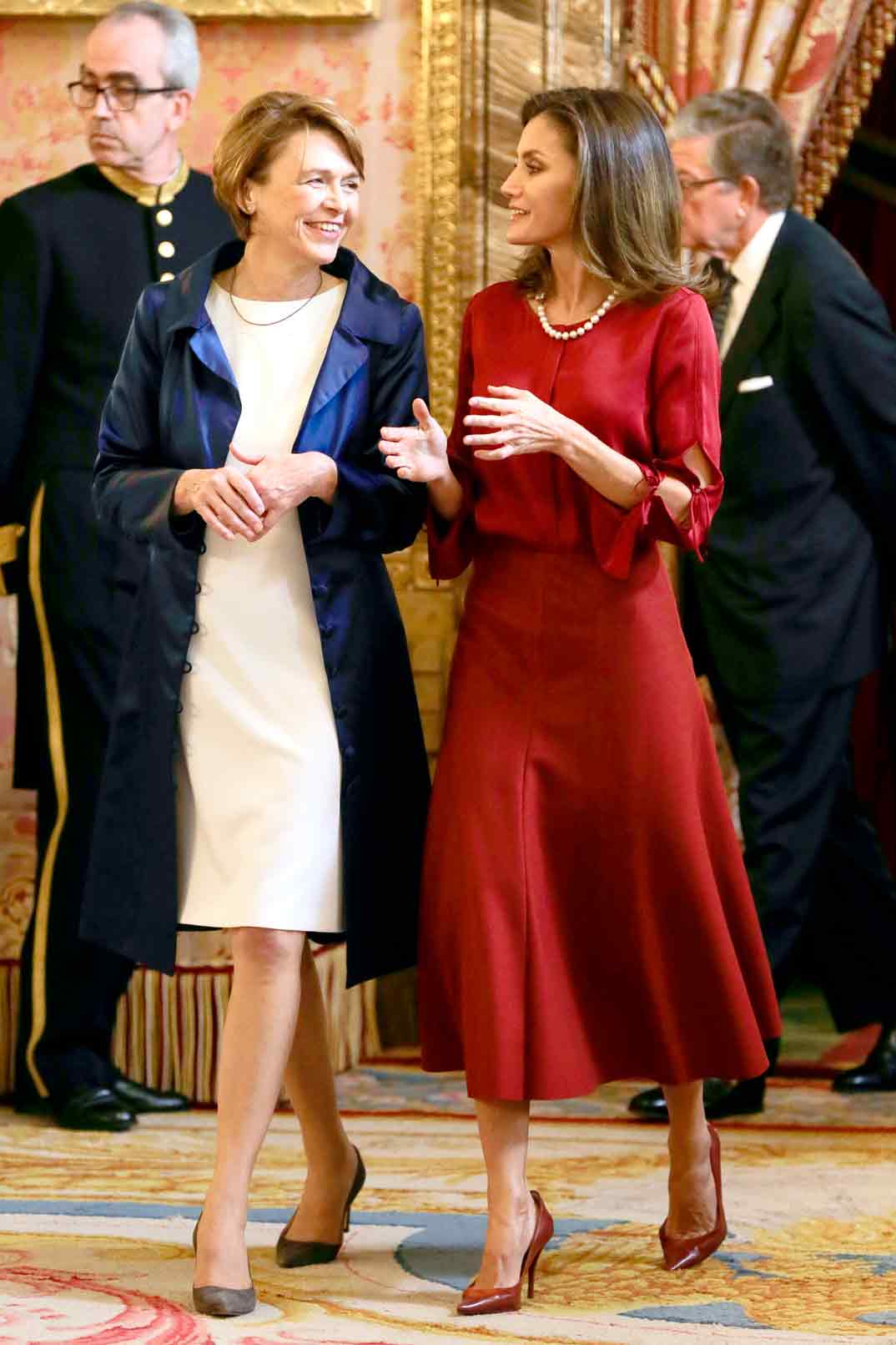La reina Letizia con la esposa del presidente de Alemania, 