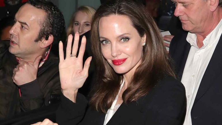 La emotiva carta de Angelina Jolie hablando de sus hijos y recordando a su madre fallecida
