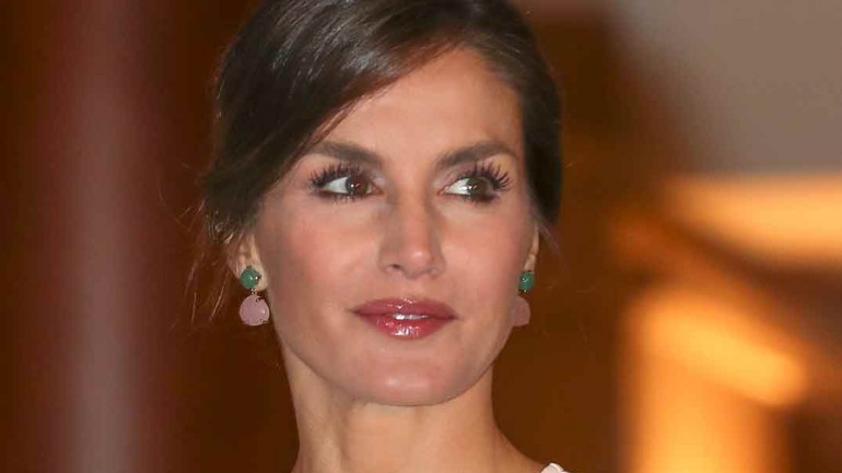 La reina Letizia estrena un look de inspiración asiática