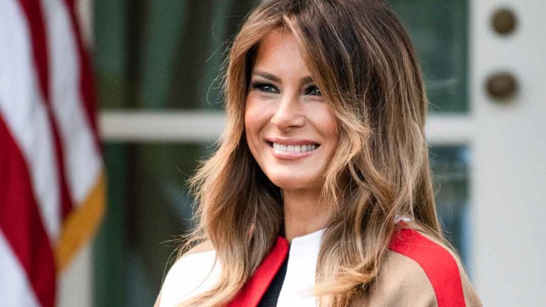 ¿Por qué se ha hecho viral el abrigo de Melania Trump?