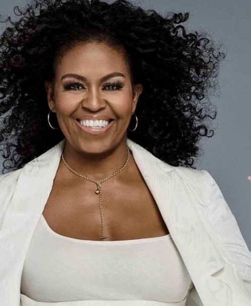 Michelle Obama luce por primera vez sus rizos naturales