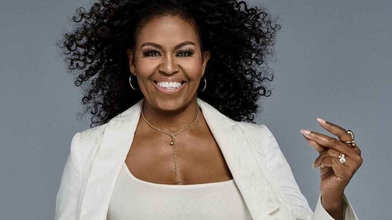 Michelle Obama luce por primera vez sus rizos naturales