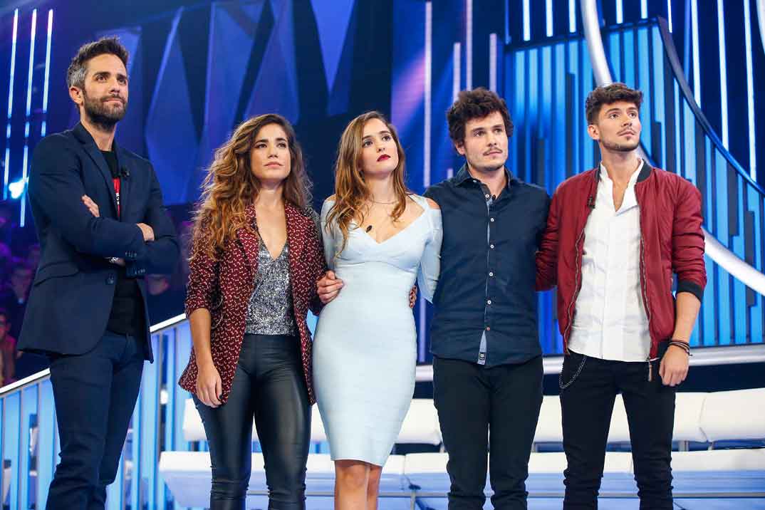 Roberto Leal con Carlos, Marilia, Miki y Julia - Operación Triunfo 2018