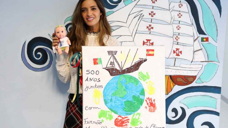 Sara Carbonero y su look más colegial